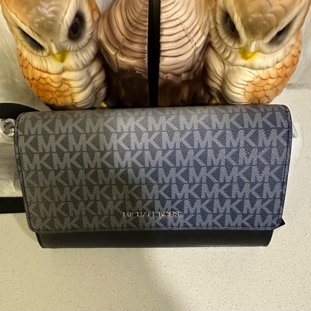 MK Jet Set crossbody NWT!!  black & Gray (retails $229) - Picture 11 of 11